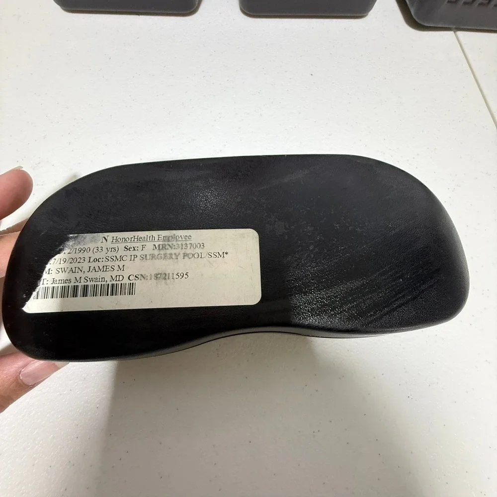 Ray-Ban‎ Black Hard Shell Clamshell Sunglasses Eyeglasses Case Felt Lined Logo